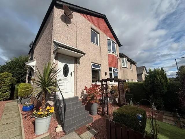 Apartment for rent in Croftfoot, Glasgow