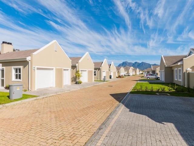 Apartment for rent in Onverwacht, Western Cape