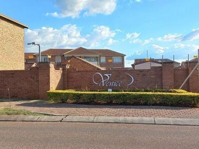 Apartment for rent in Tshwane Ward 57, Centurion