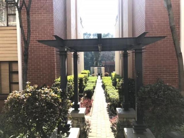 Apartment for rent in Douglasdale, Randburg