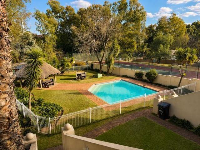 Apartment for rent in Douglasdale, Randburg