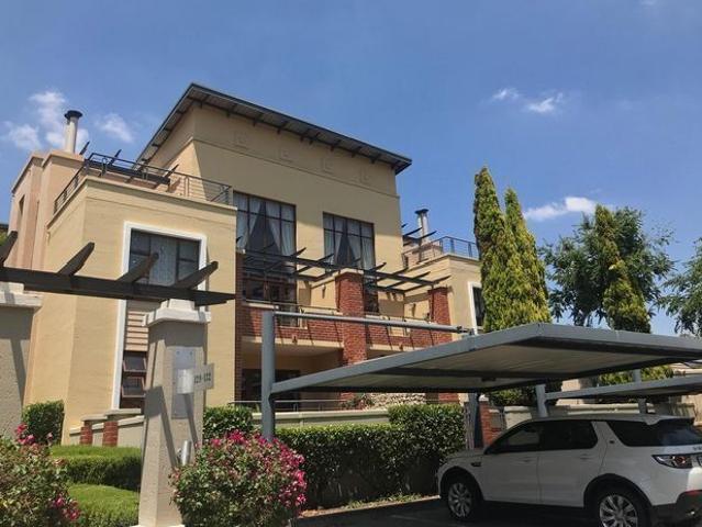 Apartment for rent in Douglasdale, Randburg