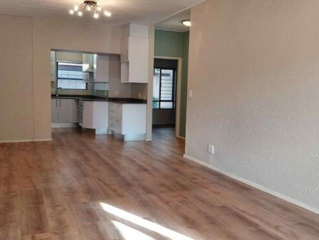 Apartment for rent in Douglasdale, Randburg