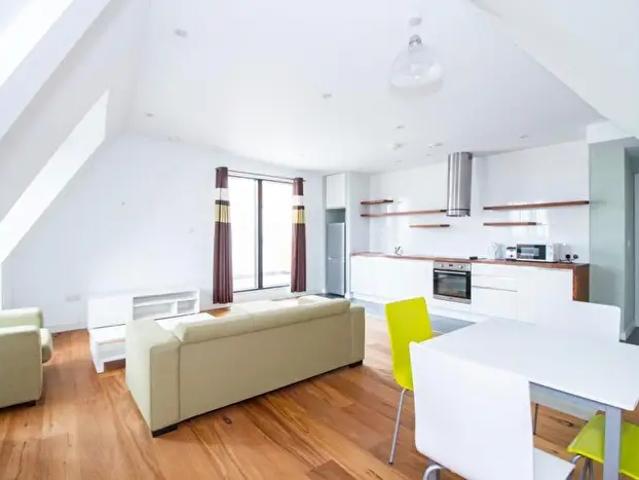 Apartment for rent in Risinghurst and Sandhills, The Slade