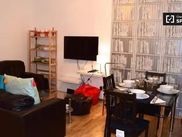 Apartment to rent in Bluebell, North Tipperary
