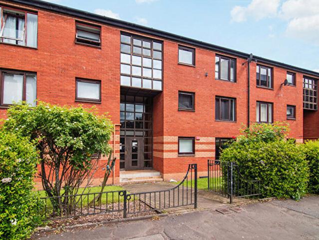 Apartment for rent in Petershill, Springburn