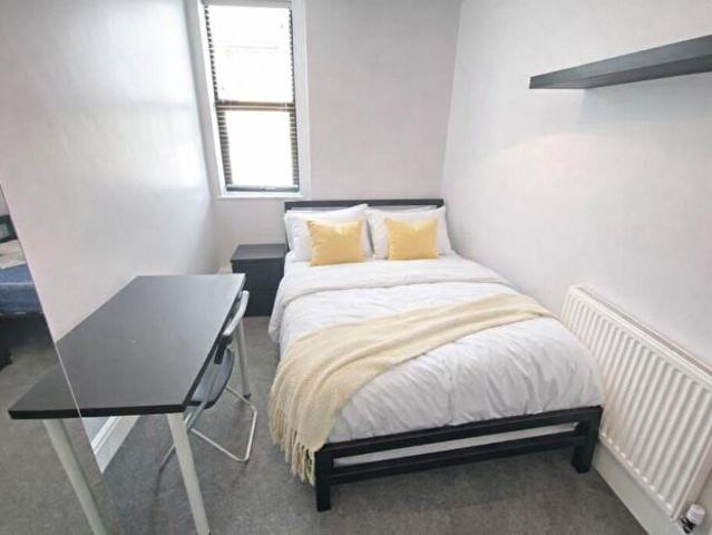 Apartment for rent in Abbey Park, Barton In Fabis