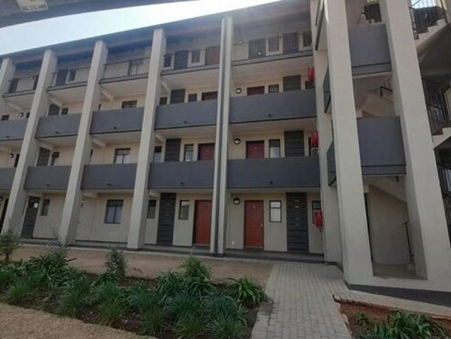 Apartment for rent in Roodepoort-Noord, Roodepoort