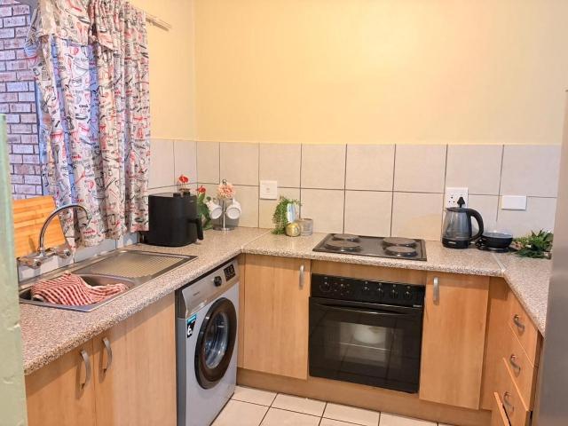 Apartment for rent in Mohlakeng, Gauteng