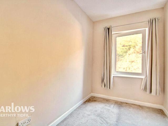 Apartment for rent in Cwmdu, Swansea