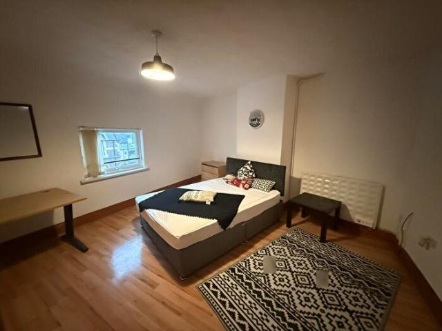 Apartment for rent in St Matthew's, Old Wharf