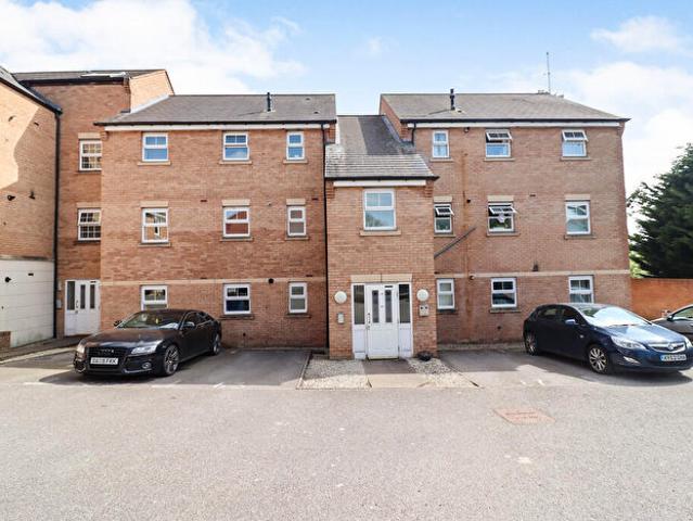 Apartment for rent in Overslade, New Bilton