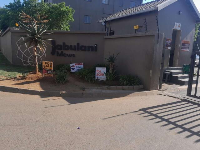 Apartment for rent in Jabulani, Soweto