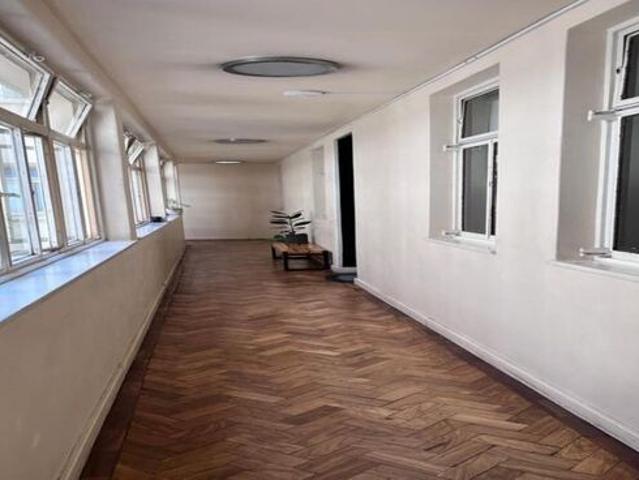 Apartment for rent in Marshalltown, Johannesburg