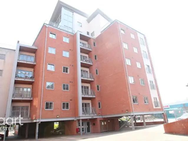 Apartment for rent in Black Friars, Old Wharf