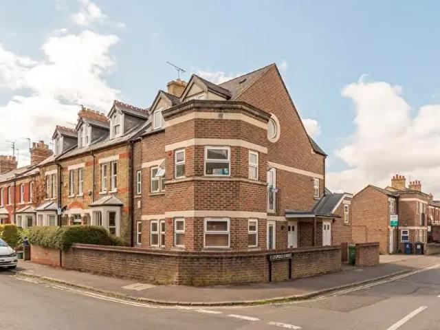 Apartment for rent in Robin Hood, The Slade