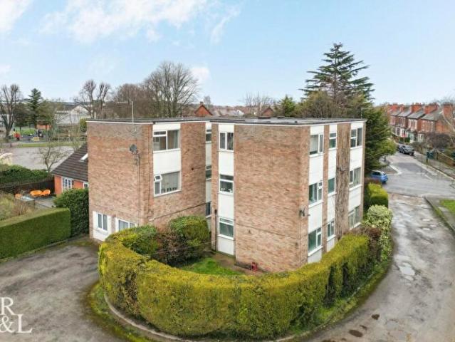 Apartment for rent in Compton Acres, Barton In Fabis