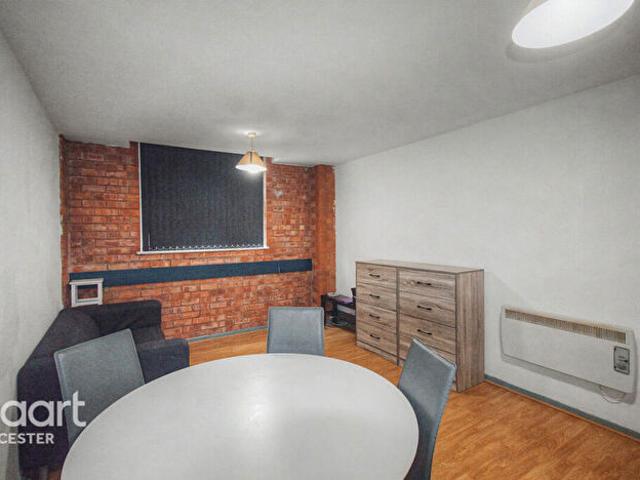 Apartment for rent in Highfields, Old Wharf