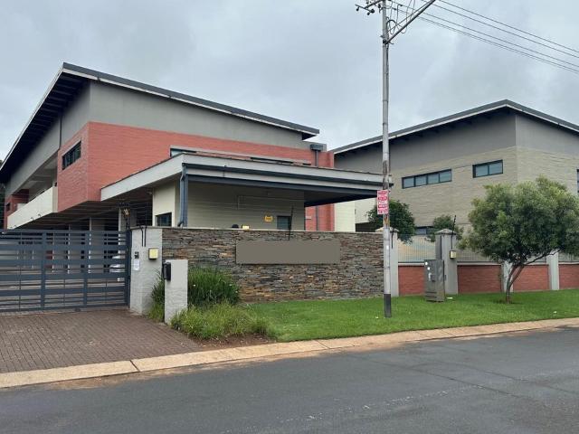 Apartment for rent in Waterkloof, Gauteng