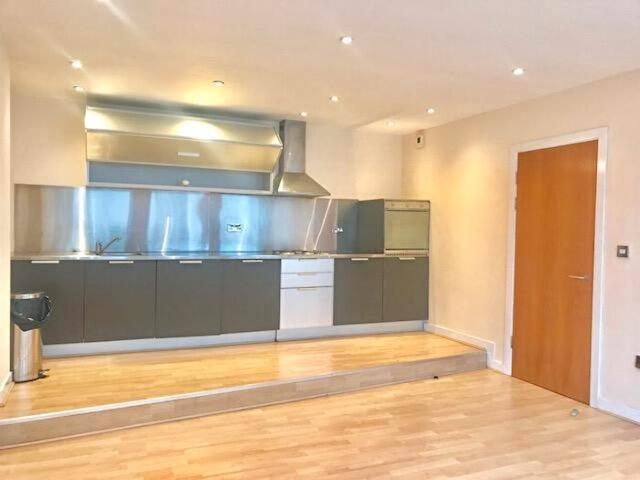 Apartment for rent in St Matthew's, Old Wharf