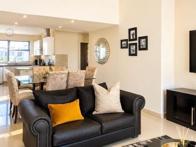 Apartment for rent in Morningside, Sandton