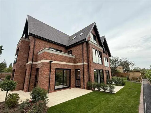 Apartment for rent in Blossomfield, West Midlands