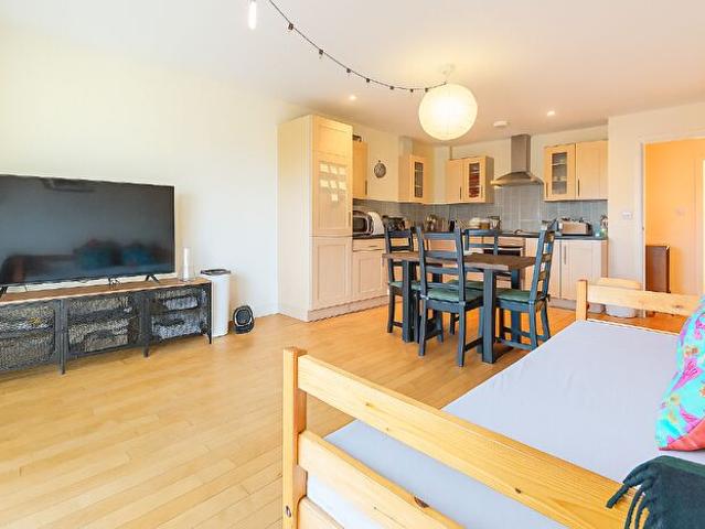 Apartment for rent in Abbey Park, Barton In Fabis