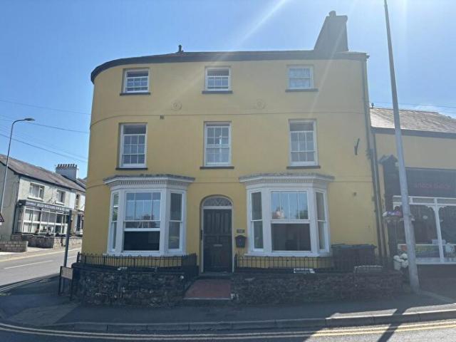 Apartment for rent in Llandeilo, Wales