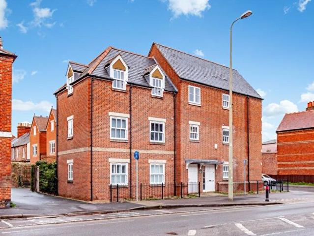 Apartment for rent in Caldecott, Dromore