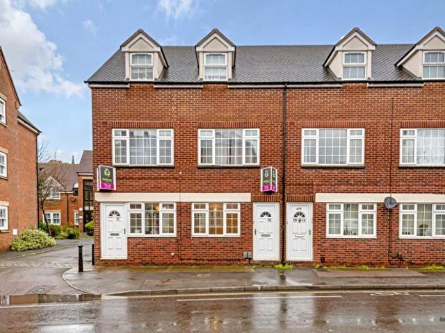 Apartment for rent in Caldecott, Dromore