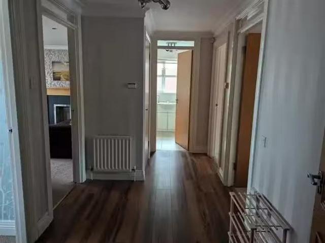 Apartment for rent in Eglinton