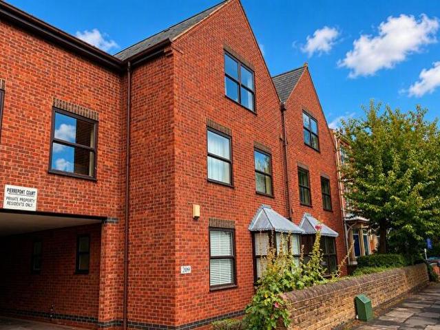 Apartment for rent in Lady Bay, Barton In Fabis