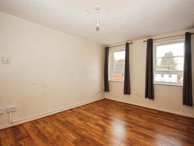Apartment for rent in Milverton, Green Close