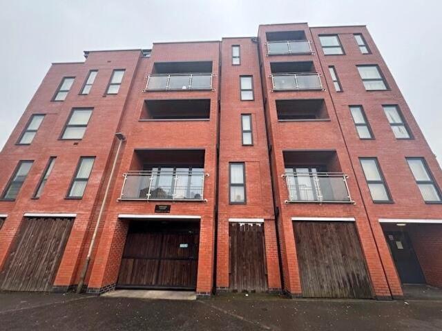 Apartment for rent in Highfields, Old Wharf