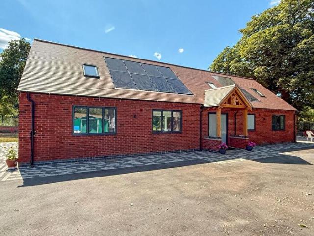 Apartment for rent in Green Close, Warwickshire