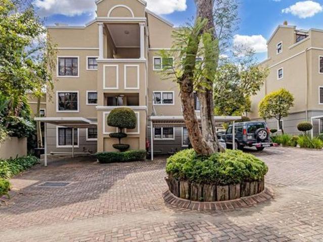 Apartment for rent in Saxonwold, Rosebank