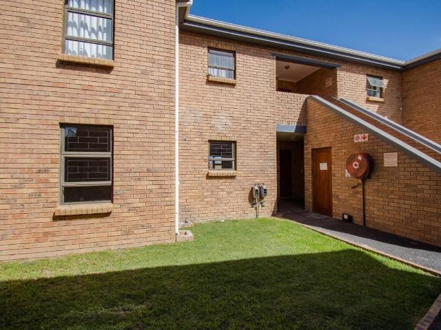 Apartment for rent in Gordon's Bay, Western Cape