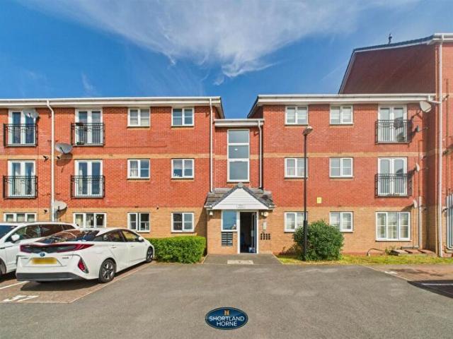 Apartment for rent in Ball Hill, West Midlands