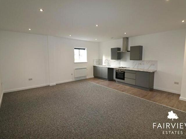Apartment for rent in Clifton, Haddon