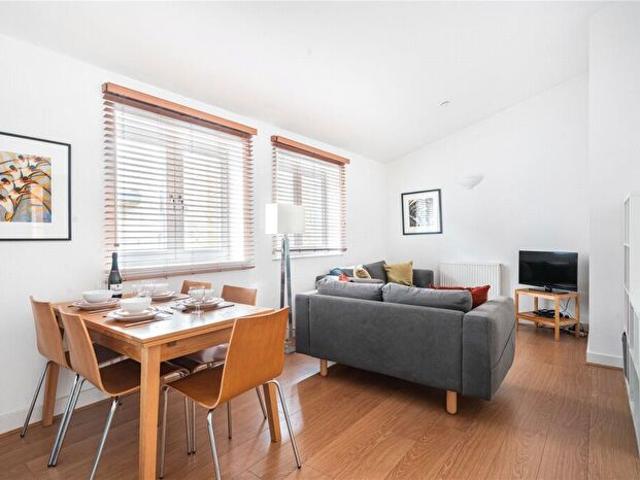Apartment for rent in St Clement's, The Slade