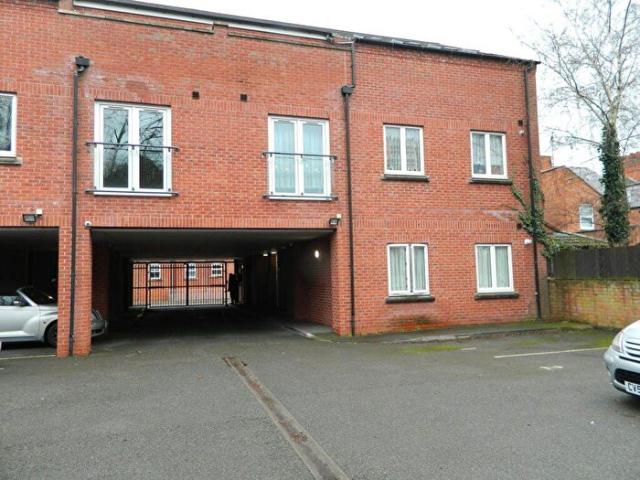 Apartment for rent in Elmfield, Leicestershire