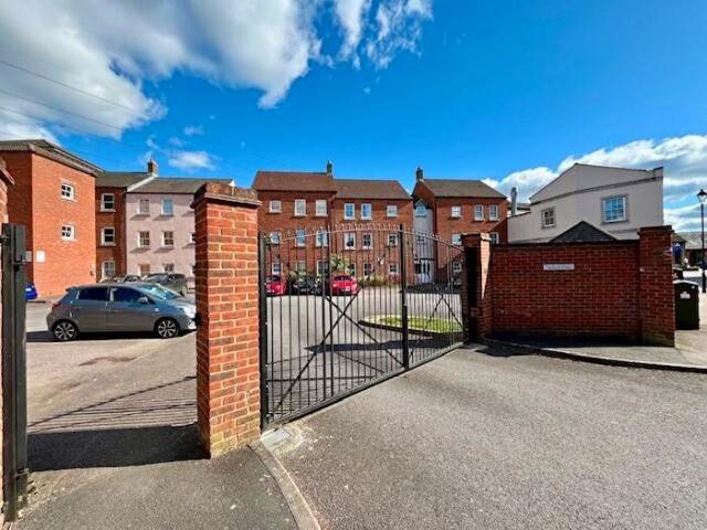 Apartment for rent in Coldharbour, Buckinghamshire
