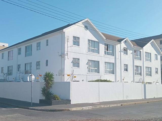 Apartment for rent in Strand, Western Cape