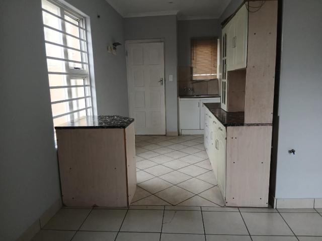 Apartment for rent in Blue Downs, Western Cape