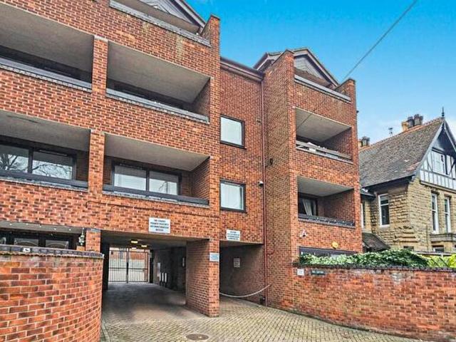 Apartment for rent in Abbey Park, Barton In Fabis