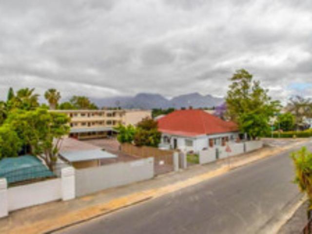 Apartment for rent in Onverwacht, Western Cape