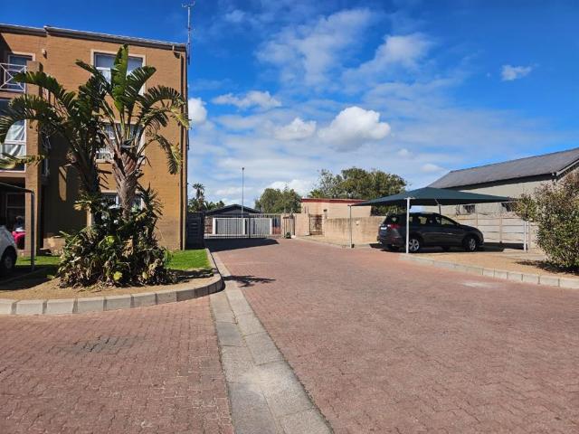 Apartment for rent in Rusfontein, Saldanha Bay Local Municipality