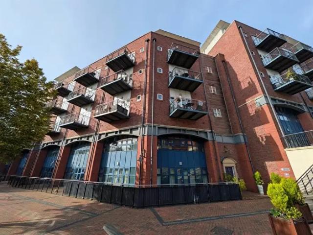 Apartment for rent in Dickens Heath, Solihull