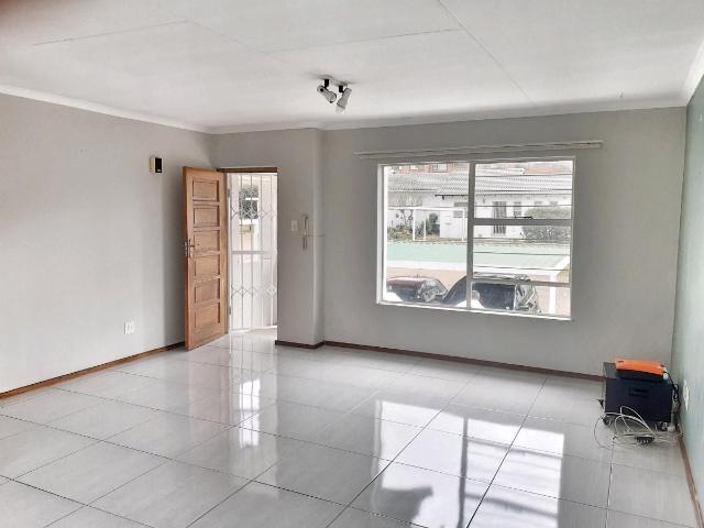 Apartment for rent in Nooitgedacht, Gauteng