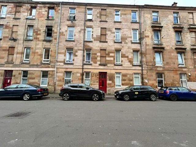 Apartment for rent in Crosshill, Scotland